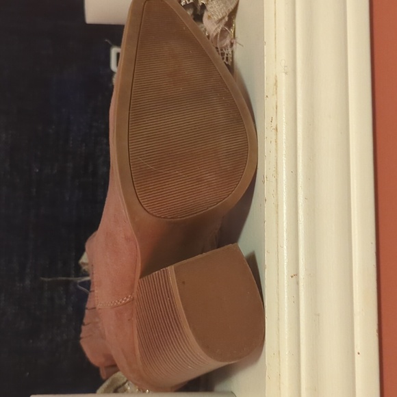 Suede cognac booties - Picture 2 of 4